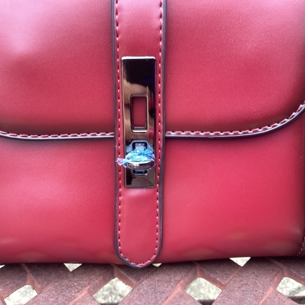 NWT SamaYe Red Vintage Style Fashion Trend Shoulder Saddle Bag - Picture 6 of 10